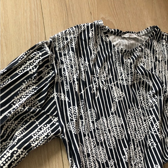 Zara Floral Print Stripe Cropped Long Sleeve Top in Navy & White Size M - Picture 9 of 9